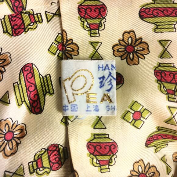 Pure Silk Wrap Shawl Beige Japanese Ornate Quiet Luxury Elegant Chic Wrap Scarf - Picture 3 of 4